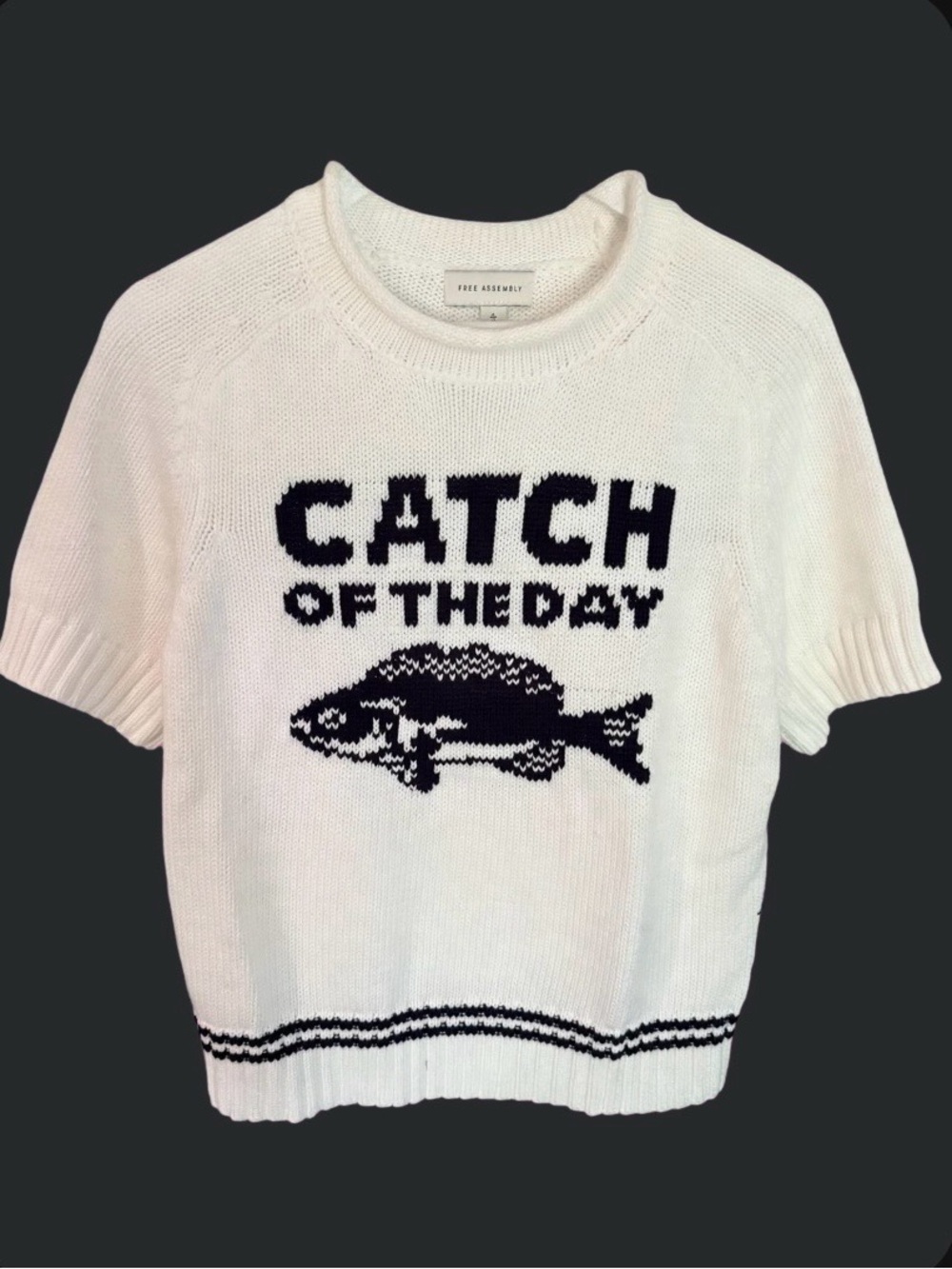 White "Catch of the Day" Fish Knit sweater Top Size L (12-14)